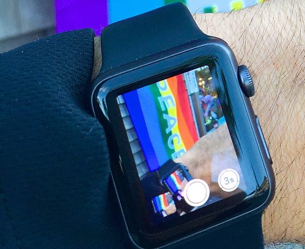 Apple watch blocks gay pride theme in Russia