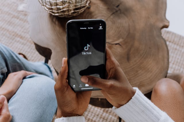 Turning Social Media Trends into Marketing Gold