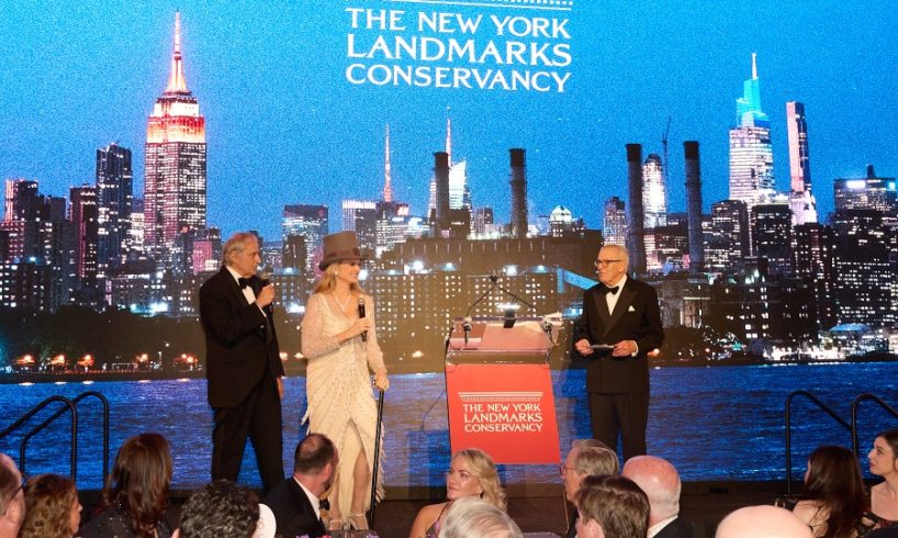 Stewart F. Lane and Bonnie Comley performing at the Living Landmarks Gala with host Stephen Lash